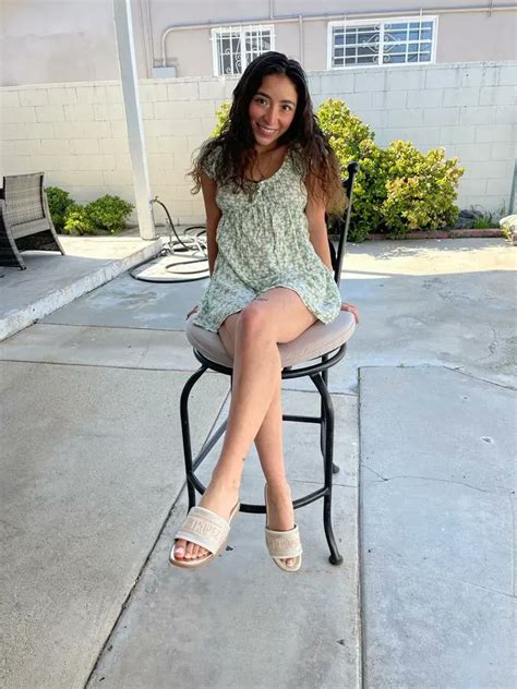 Atkgirlfriends Feet Porn Videos .